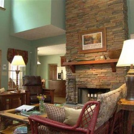 Long Mountain Lodge Bed & Breakfast داهلونغا المظهر الخارجي الصورة