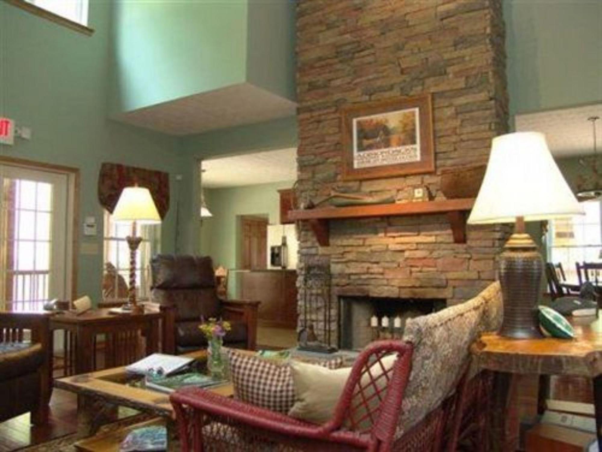 Long Mountain Lodge Bed & Breakfast داهلونغا المظهر الخارجي الصورة