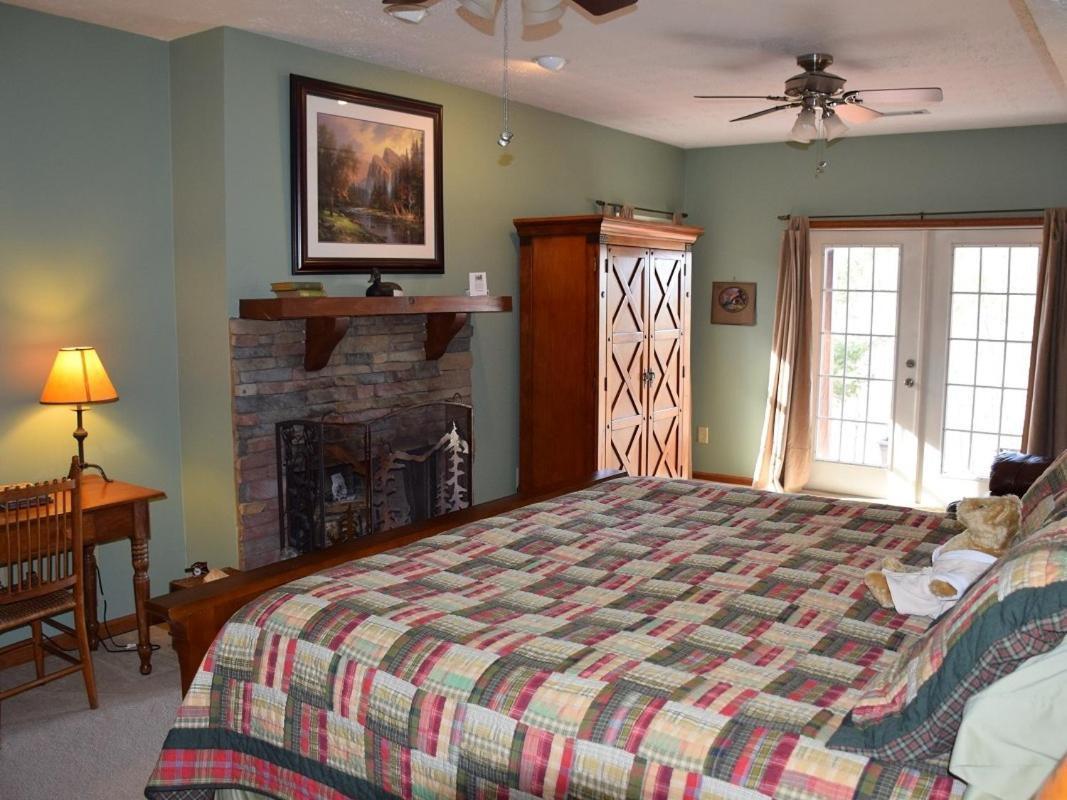 Long Mountain Lodge Bed & Breakfast داهلونغا المظهر الخارجي الصورة