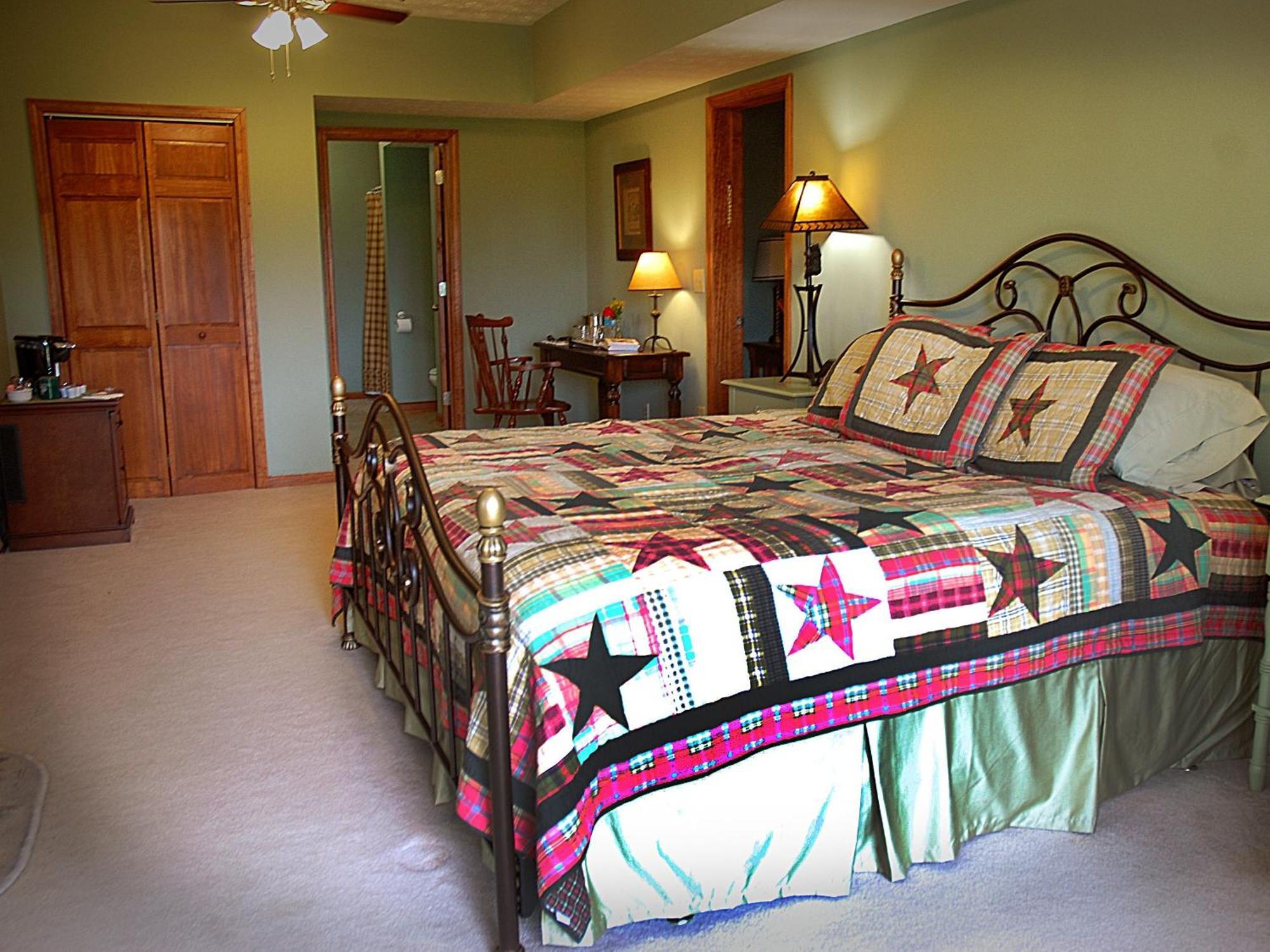 Long Mountain Lodge Bed & Breakfast داهلونغا الغرفة الصورة